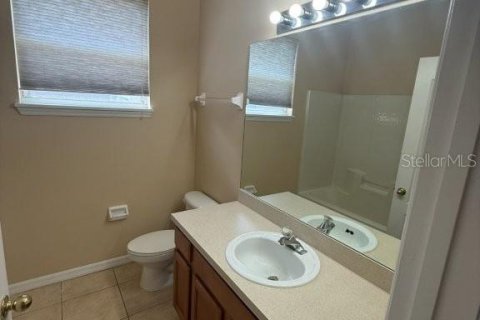 House in Apopka, Florida 3 bedrooms, 165.46 sq.m. № 2221927 - photo 15