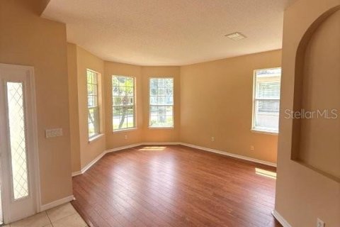 House in Apopka, Florida 3 bedrooms, 165.46 sq.m. № 2221927 - photo 3