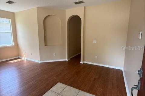 House in Apopka, Florida 3 bedrooms, 165.46 sq.m. № 2221927 - photo 2