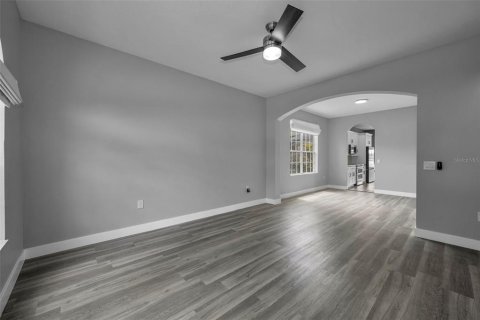 House in Trinity, Florida 5 bedrooms, 316.43 sq.m. № 2157587 - photo 9