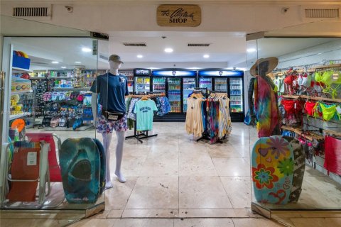 Copropriété à vendre à Miami Beach, Floride: 2 chambres, 89.19 m2 № 2018813 - photo 27