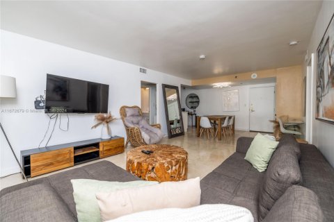Copropriété à vendre à Miami Beach, Floride: 2 chambres, 89.19 m2 № 2018813 - photo 23