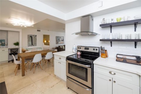 Copropriété à vendre à Miami Beach, Floride: 2 chambres, 89.19 m2 № 2018813 - photo 6