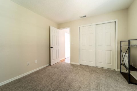 House in DeBary, Florida 3 bedrooms, 184.23 sq.m. № 2217185 - photo 17