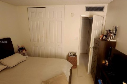 Copropriété à louer à Aventura, Floride: 2 chambres, 100.61 m2 № 2045459 - photo 25