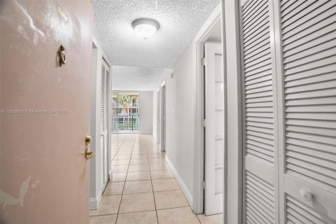 Condominio en venta en Miami, Florida, 1 dormitorio, 64.1 m2 № 1816423 - foto 5