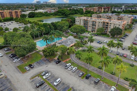 Condominio en venta en Miami, Florida, 1 dormitorio, 64.1 m2 № 1816423 - foto 21