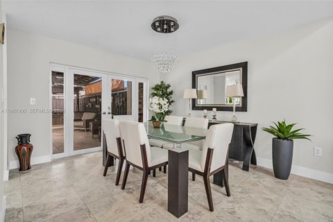 Купить виллу или дом в Майами, Флорида 4 спальни, 194.72м2, № 2050418 - фото 8