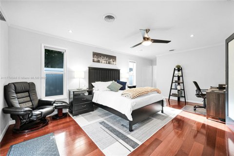 Casa en venta en Wilton Manors, Florida, 2 dormitorios, 135.27 m2 № 1731022 - foto 17