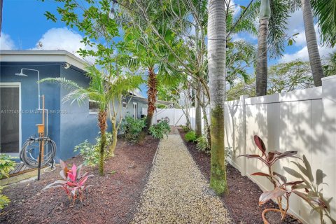 Casa en venta en Wilton Manors, Florida, 2 dormitorios, 135.27 m2 № 1731022 - foto 7