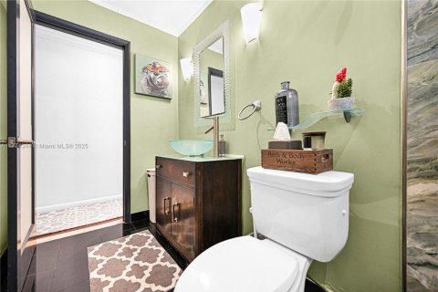 Casa en venta en Wilton Manors, Florida, 2 dormitorios, 135.27 m2 № 1731022 - foto 23