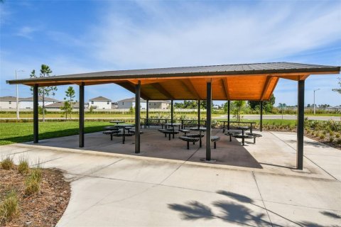 House in BERRY BAY in Wimauma, Florida 4 bedrooms, 168.8 sq.m. № 2223710 - photo 29