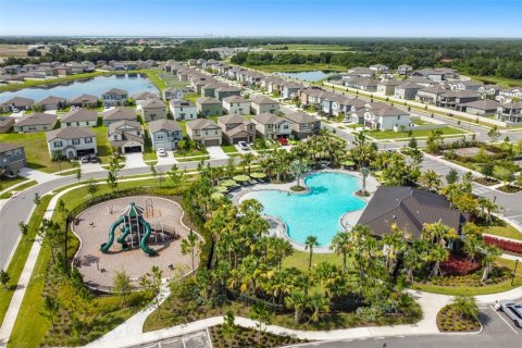 House in BERRY BAY in Wimauma, Florida 4 bedrooms, 168.8 sq.m. № 2223710 - photo 27
