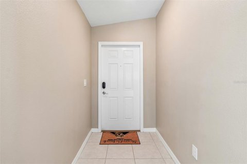 House in BERRY BAY in Wimauma, Florida 4 bedrooms, 168.8 sq.m. № 2223710 - photo 4