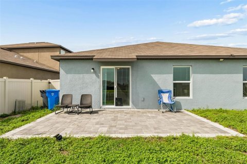 House in BERRY BAY in Wimauma, Florida 4 bedrooms, 168.8 sq.m. № 2223710 - photo 23