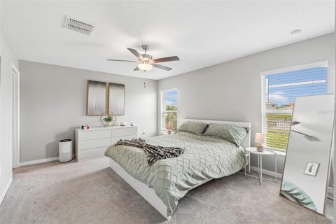 House in BERRY BAY in Wimauma, Florida 4 bedrooms, 168.8 sq.m. № 2223710 - photo 12