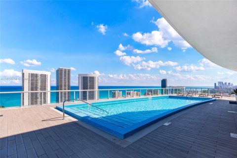 Купить кондоминиум в Халландейл-Бич, Флорида 2 спальни, 94.76м2, № 1937361 - фото 27