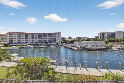 Condo in Boca Raton, Florida, 1 bedroom  № 2081767 - photo 30