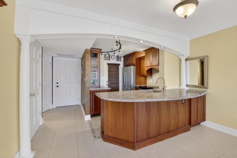 Condo in Boca Raton, Florida, 1 bedroom  № 2081767 - photo 12