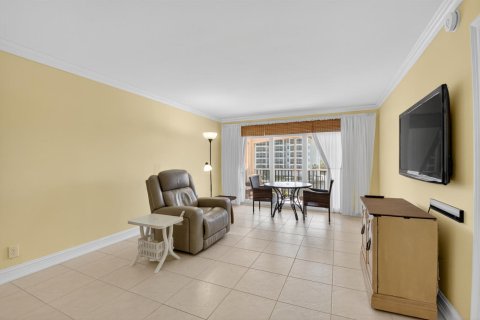 Condo in Boca Raton, Florida, 1 bedroom  № 2081767 - photo 6