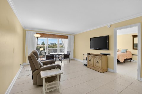 Condo in Boca Raton, Florida, 1 bedroom  № 2081767 - photo 7