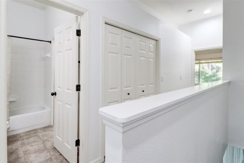 Townhouse in Tampa, Florida 2 bedrooms, 115.2 sq.m. № 2144690 - photo 15