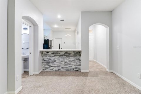 Townhouse in Tampa, Florida 2 bedrooms, 115.2 sq.m. № 2144690 - photo 5