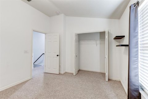 Townhouse in Tampa, Florida 2 bedrooms, 115.2 sq.m. № 2144690 - photo 27