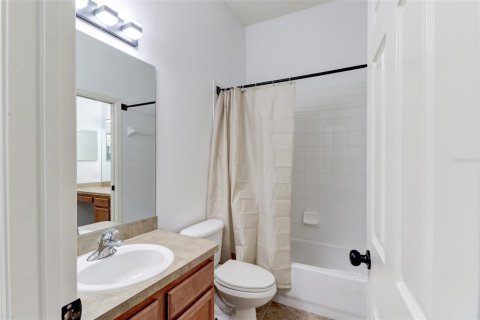 Townhouse in Tampa, Florida 2 bedrooms, 115.2 sq.m. № 2144690 - photo 29