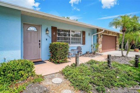 House in Bradenton, Florida 3 bedrooms, 142.33 sq.m. № 2149648 - photo 5