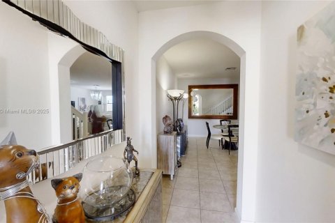Townhouse in Miami, Florida 3 bedrooms, 180.04 sq.m. № 1804366 - photo 3
