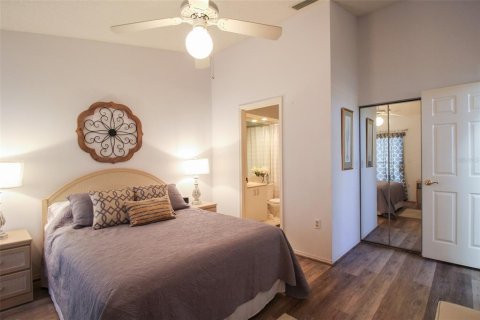 Townhouse in Bradenton, Florida 2 bedrooms, 127.09 sq.m. № 226497 - photo 27
