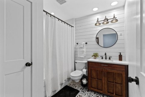 House in Chuluota, Florida 3 bedrooms, 183.67 sq.m. № 2420514 - photo 23