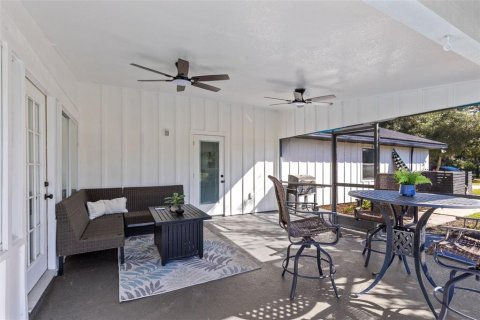 House in Chuluota, Florida 3 bedrooms, 183.67 sq.m. № 2420514 - photo 28