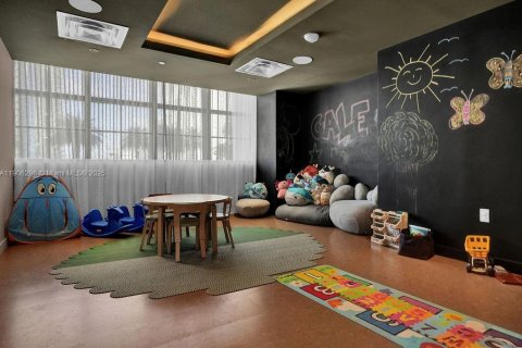 Condominio en alquiler en Miami, Florida, 2 dormitorios № 2060209 - foto 25