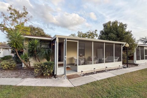 Copropriété à vendre à Orlando, Floride: 2 chambres, 76.92 m2 № 2094064 - photo 16
