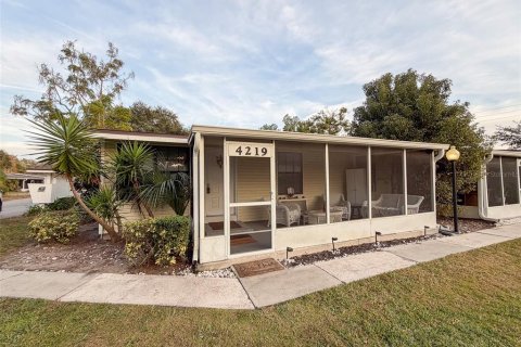 Copropriété à vendre à Orlando, Floride: 2 chambres, 76.92 m2 № 2094064 - photo 17
