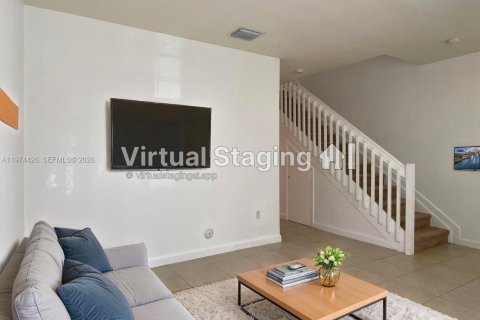 Снять в аренду таунхаус в Хомстед, Флорида 2 спальни, 132.11м2, № 2036181 - фото 19