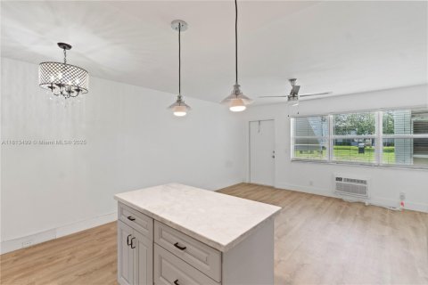 Condo in Deerfield Beach, Florida, 1 bedroom  № 1761712 - photo 8