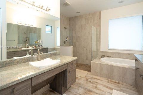 Villa ou maison à louer à Pembroke Pines, Floride: 4 chambres, 236.06 m2 № 2055294 - photo 16