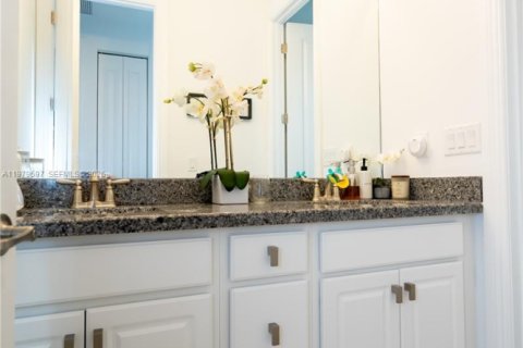 Villa ou maison à louer à Pembroke Pines, Floride: 4 chambres, 236.06 m2 № 2055294 - photo 29