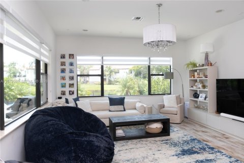 Villa ou maison à louer à Pembroke Pines, Floride: 4 chambres, 236.06 m2 № 2055294 - photo 7