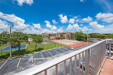 Condo in Miami, Florida, 3 bedrooms  № 1792631 - photo 25