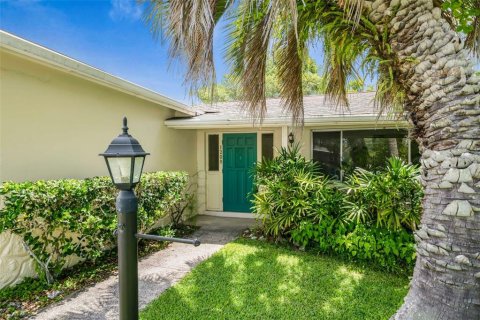 House in Crystal River, Florida 3 bedrooms, 190.26 sq.m. № 1803843 - photo 9