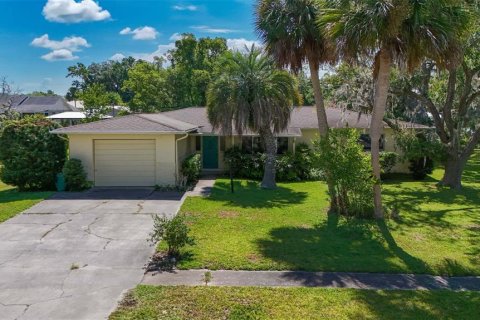 House in Crystal River, Florida 3 bedrooms, 190.26 sq.m. № 1803843 - photo 8