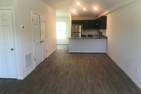 Immobilier commercial à vendre à Englewood, Floride: 194.72 m2 № 1683069 - photo 4