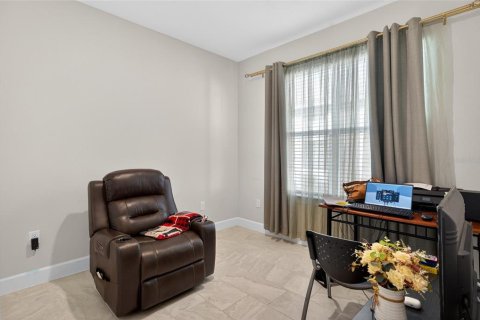 House in Kissimmee, Florida 3 bedrooms, 160.07 sq.m. № 2213021 - photo 21
