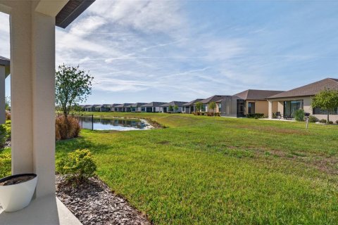 House in Kissimmee, Florida 3 bedrooms, 160.07 sq.m. № 2213021 - photo 9