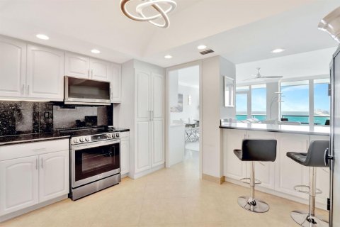 Copropriété à vendre à Fort Lauderdale, Floride: 2 chambres, 174.66 m2 № 2146906 - photo 9