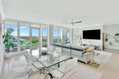 Copropriété à vendre à Fort Lauderdale, Floride: 2 chambres, 174.66 m2 № 2146906 - photo 4